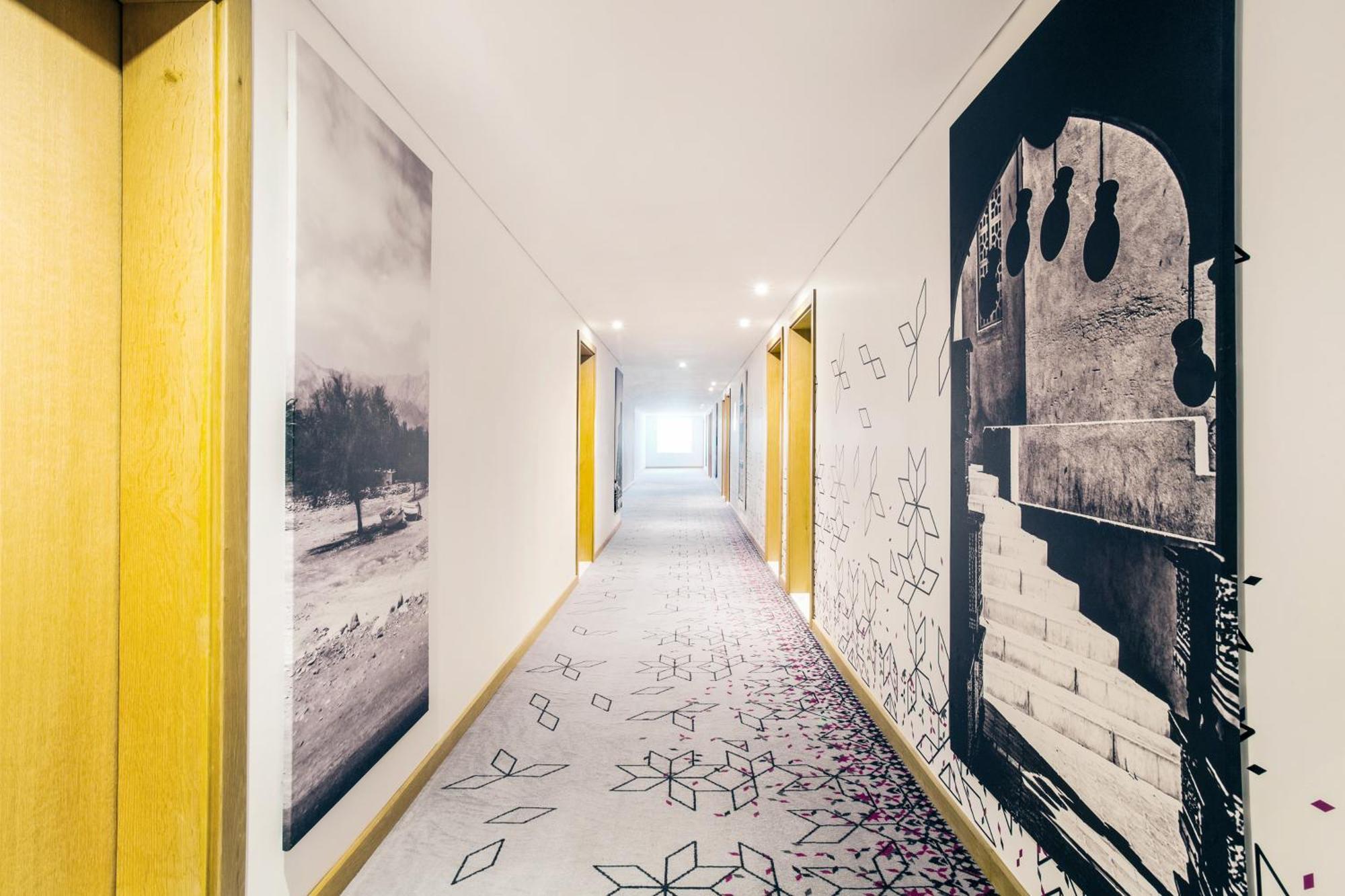 เมอร์เคียว โซฮาร์ Hotel ภายนอก รูปภาพ